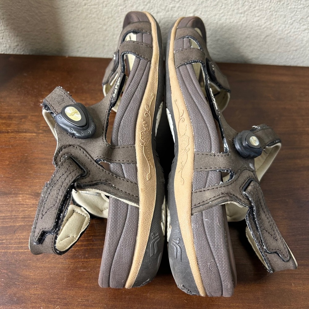 Gold Pigeon Sandals Size 38 US 7.5 Brown Butterfly Comfort Sport G9179W - Picture 6 of 8